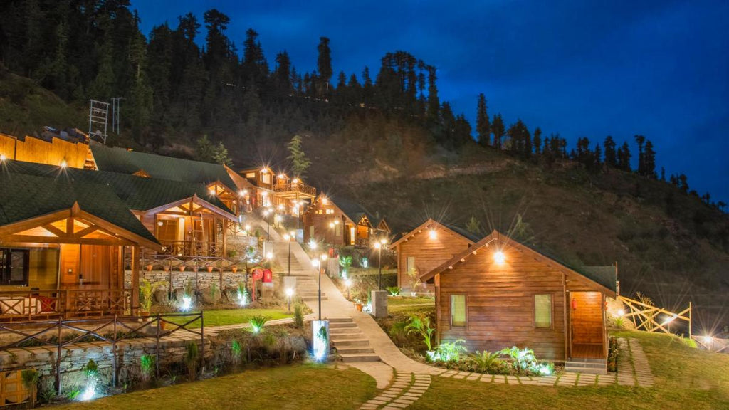 “3 Days, 2 Nights in Shimla: A Cozy Hill Getaway with 3–4 Star Stay”